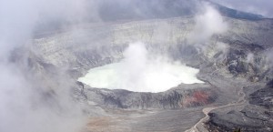 Der Vulkan Poás in Costa Rica in Costa Rica
